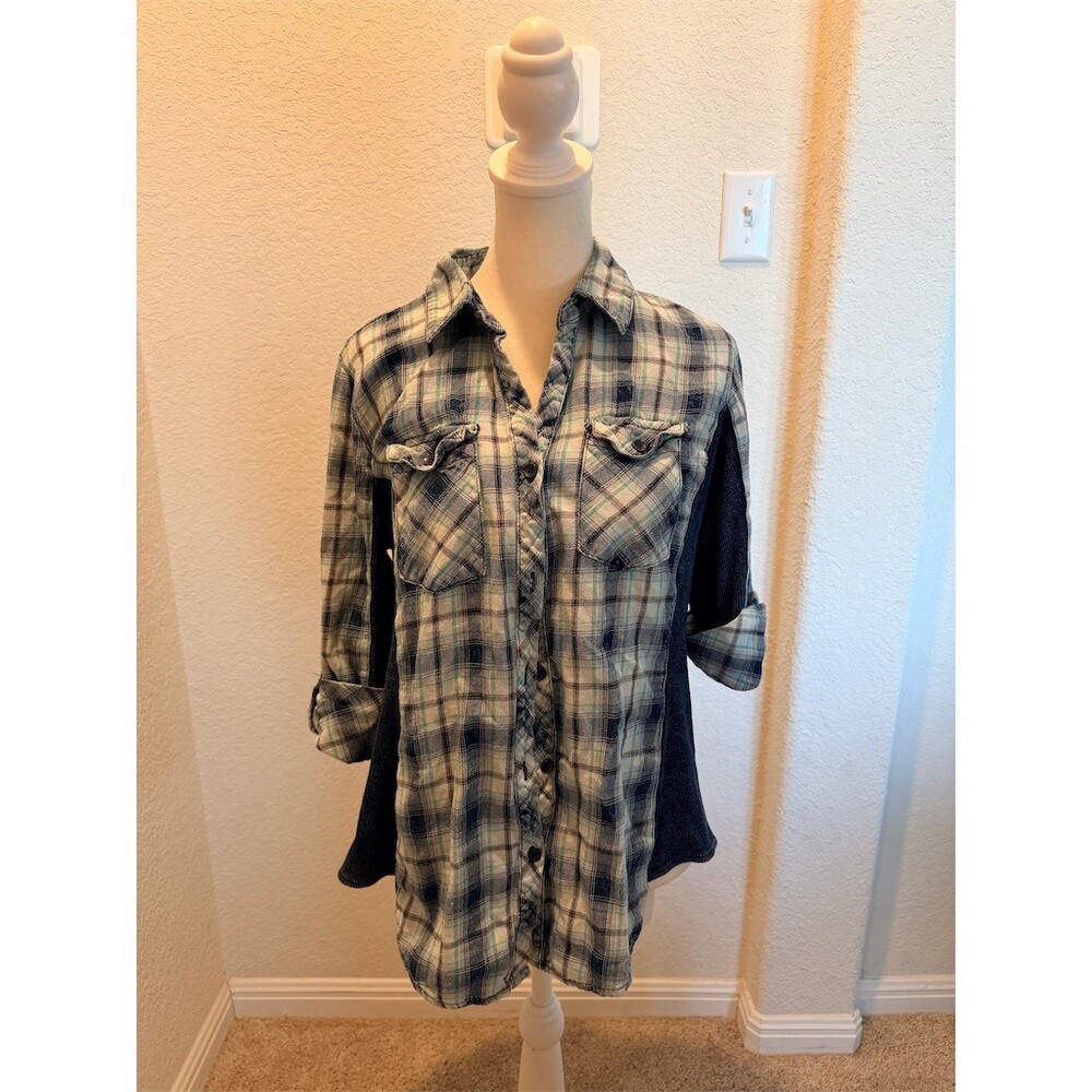 Ci Sono Plaid Flannel Button-Up Shirt Womens XL Blue Teal White Snap